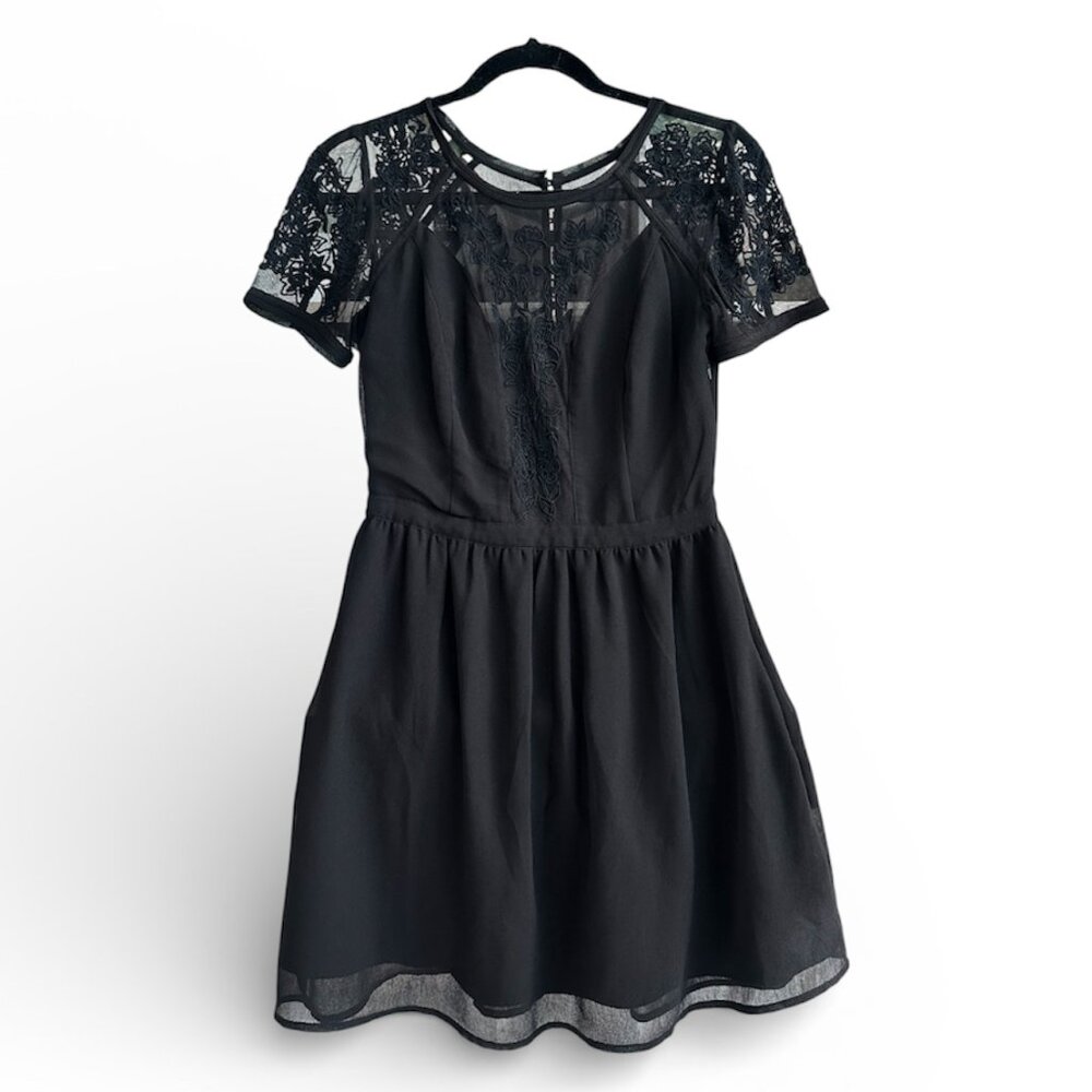 Kimchi Blue Black Lace Mesh Fit & Flare Dress Size 2 • Urban Outfitters Mini Coc